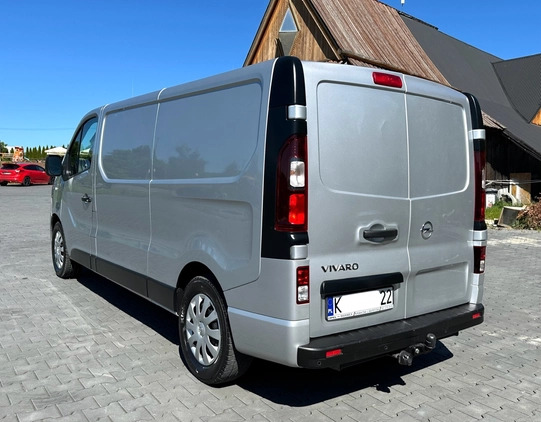 Opel Vivaro cena 58900 przebieg: 238100, rok produkcji 2018 z Kraków małe 379